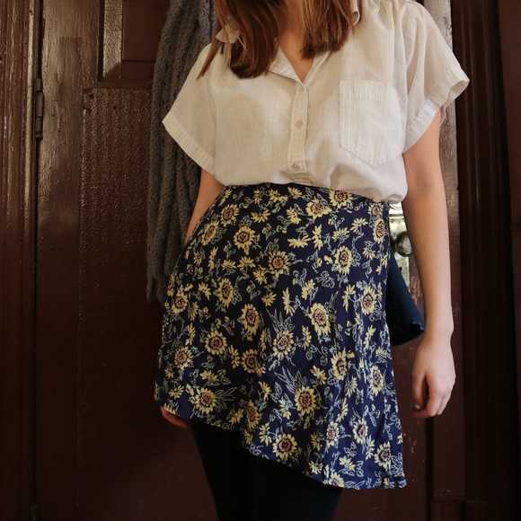 Floral Kimchi Blue mini skirt Urban Outfitters - Picture 1 of 6